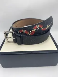 2026年最新】gucci スネーク ベルトの人気アイテム - メルカリ