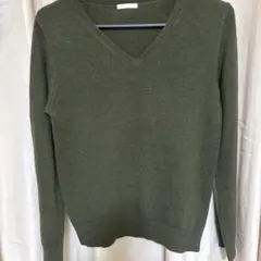 GU オリーブ色 セーター Sサイズ