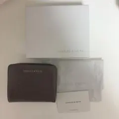 CHARLES & KEITH 2つ折り財布 ブラウン
