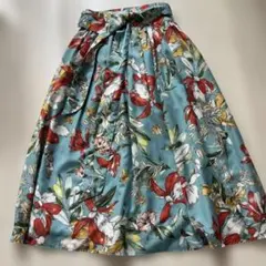 花柄フレアスカート 青色 リボン付き