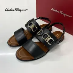Salvatore Ferragamo ブラックウェッジサンダル 7D 美品 - メルカリ