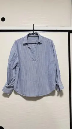 【美シルエット】ViS ビス ストライプ スキッパーシャツ ブラウス Mサイズのサムネイル