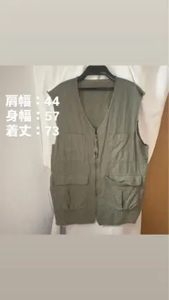 カーキ ベスト 肩幅44 身幅57 着丈73