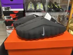 Nike Mind 001 Mules Black/Hyper Crimson