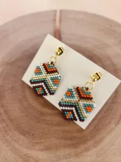 No.385　6角デザイン　デリカビーズピアス