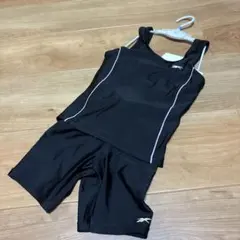 新品❣️タグ付　Reebok 黒　セパレート水着 130cm スクール　女の子