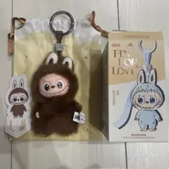 POPMART イニシャル　L ラブブ　PIN FOR LOVE