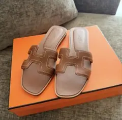HERMES エルメス　オラン　白ステッチ　36.5のサムネイル