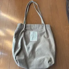 ベージュ シンプル トートバッグのサムネイル