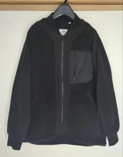 ユニクロ ホワイトマウンテニアリング フリースジャケット