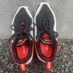 リーボック　ブラック/オレンジ スニーカー