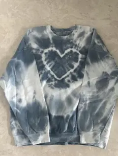 Urban outfitters ハート絞り染め スウェット