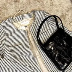 白 ノーカラージャケット