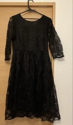 レースワンピース　膝丈