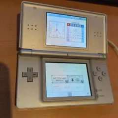 ニンテンドーDS i グロスシルバー動作品タッチペン付き