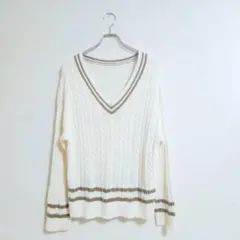 美品 ニット L アイボリー Vネック ケーブル編み 上品 おでかけ 羽織り