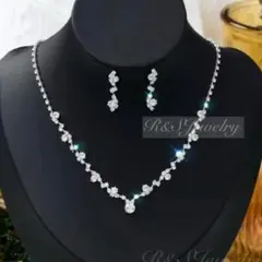 大特価❣️ラインストーンネックレス＆イヤリング/ピアス2点セットブライダル結婚式