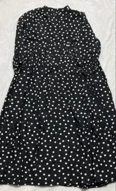 shipsany ドットワンピース　ブラック