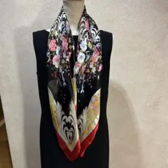 2026年最新】valentino garavani スカーフの人気アイテム - メルカリ