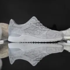 アシックス　ASICS GEL-LYTE III 　グレー 　スニーカー