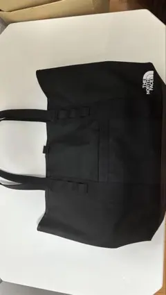 THE NORTH FACE フェルナンデストートバッグ Sブラックのサムネイル