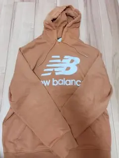 New Balance パーカー ロゴ入り オレンジ系 フーディ メンズ