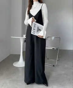 vネックサロペット