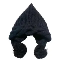 ケーブル編みニット帽