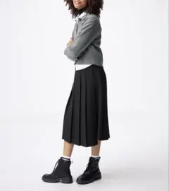 GU ラッププリーツミディスカート
