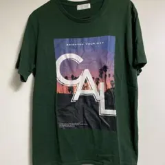 グリーンTシャツ