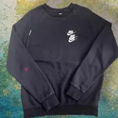 NIKE ワールドツアー 3連スウッシュロゴ 刺繍　トレーナー ブラック　L