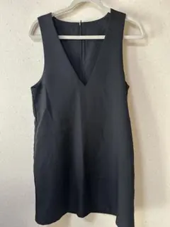 GU ミニジャンパースカート　ジャンパードレス