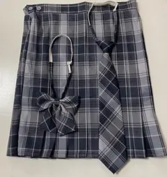 制服　スカート　リボン　ネクタイ　3点セット