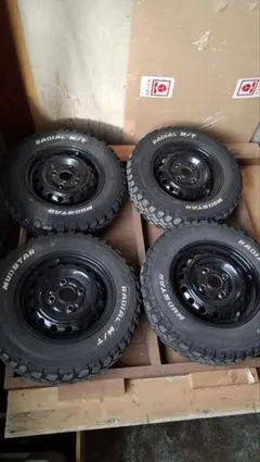 MUDSTAR RADIAL M/T 145/80R12LT ②のサムネイル