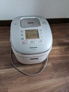 Panasonic IH炊飯器 SR-HB105 本体　説明書付きのサムネイル