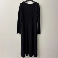 ユニクロ　ポンチフレアワンピース　ブラックM