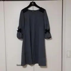 Strawberry Fields グレー Aラインワンピース