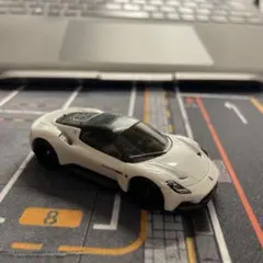 ホットウィール MASERATI MC20