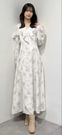 【新品】MERCURYDUOラッフルカラーパターンワンピース アイボリー-S
