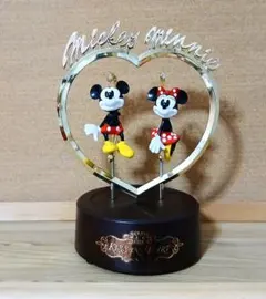Disney Mickey Minnie Kiss In Heart 置物