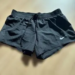 Nike ブラック ショートパンツ M
