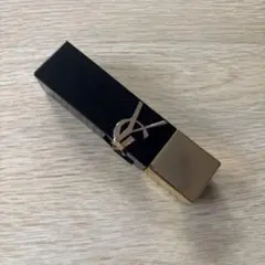 YVES SAINT LAURENTルージュピュールクチュールザボールドNo.8