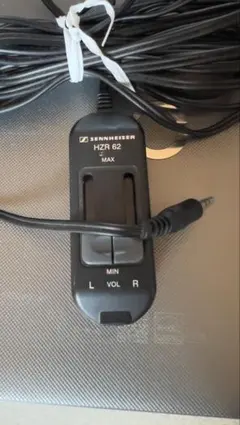 早い者勝ちSENNHEISERe835 美品/ゼンハイザー - メルカリ