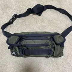 OAKLEY ボディバッグ オリーブグリーン