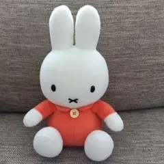 Dick Bruna ミッフィー ぬいぐるみ オレンジ服のサムネイル