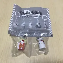Hello Kitty アメリカンデザイン　めじるしアクセサリー2個セット