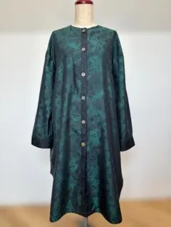 【５】ダークグリーンのロング丈コート