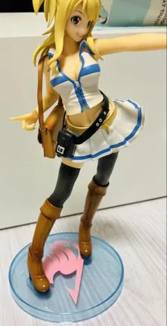 【希少品】FAIRY TAIL ルーシィ・ハートフィリア フィギュア当時物