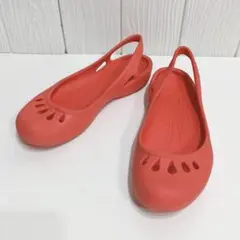 【廃盤】クロックス マリンディ フラット バックストラップ W6/22cmのサムネイル