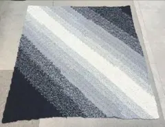【ハンドメイド】ニット　グレー系グラデーションラグ Ｈ13